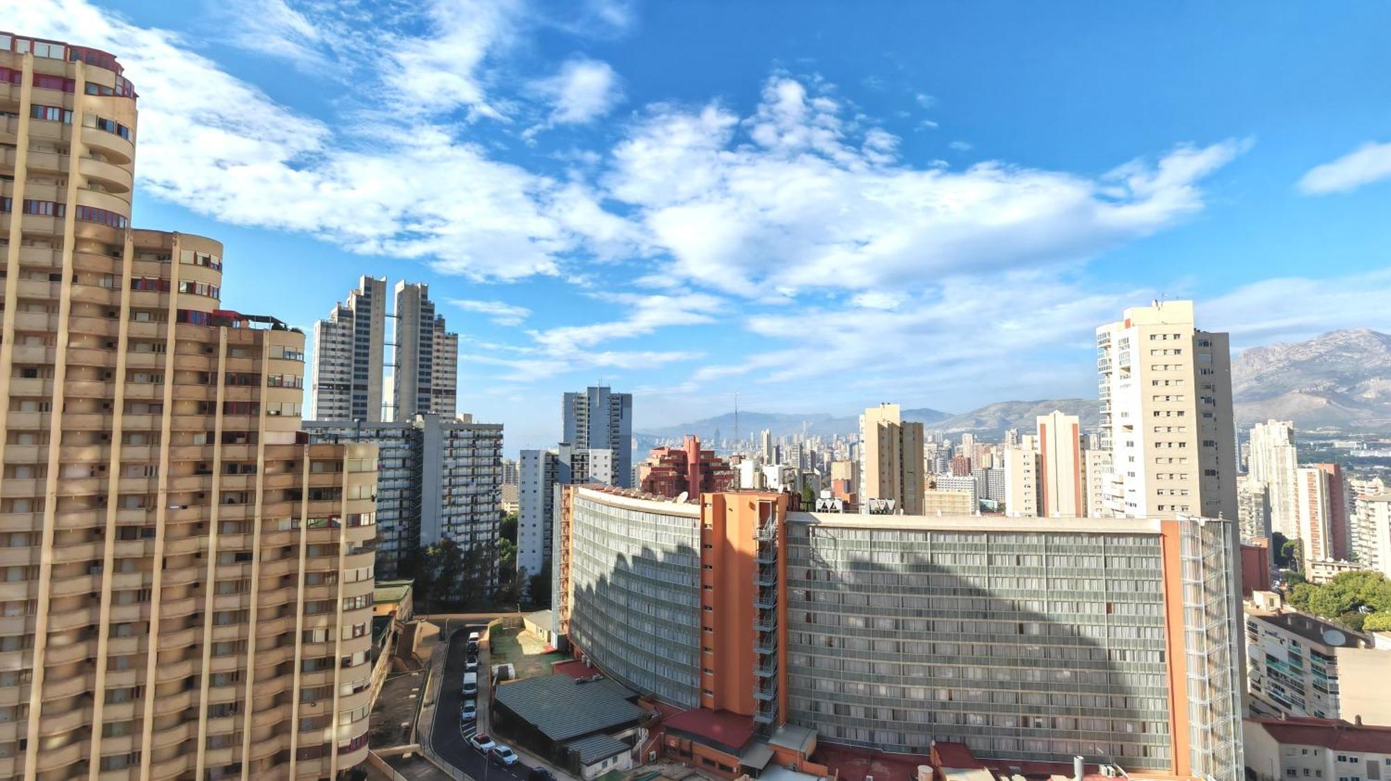 Skyline 5 Apartment With Private Balcony And Nice Views Benidorm Kültér fotó